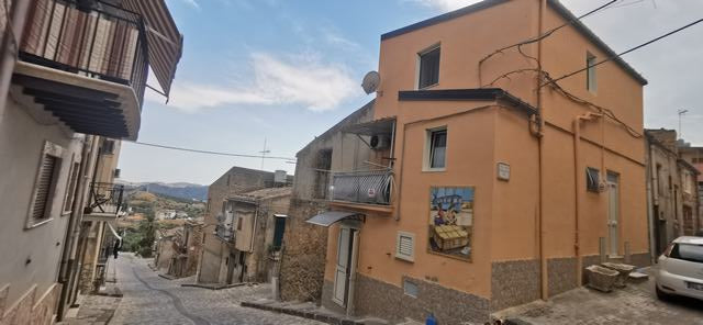 CASA GIUSEPPINA  -  VIA DON GERLANDO