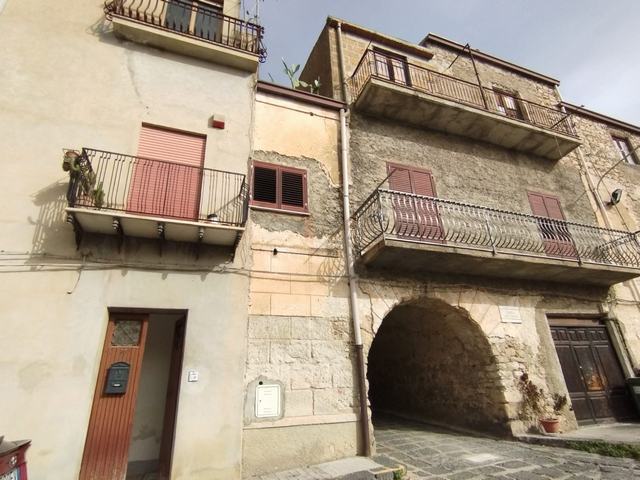 APT TRIZZINO - BIVONA (AG)